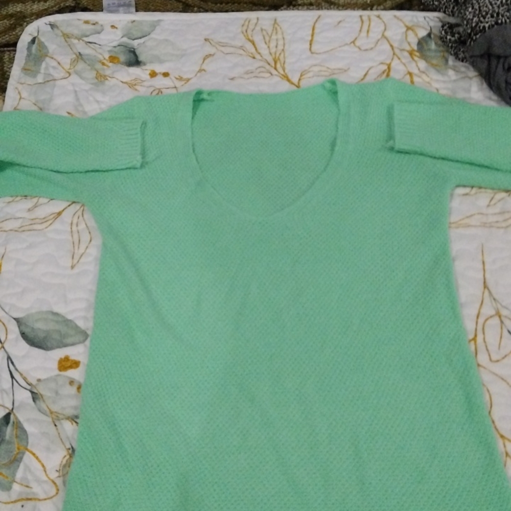 Knit wear green top